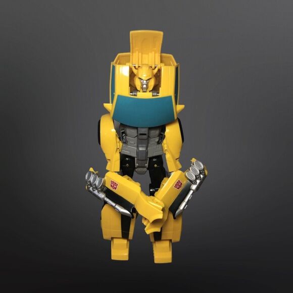 Transformers Generations Cyber Commander Series Bumblebee Figure B17 - Picture 2 of 11